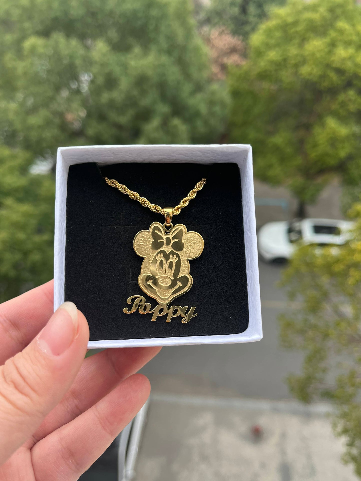 Minnie Name Necklace