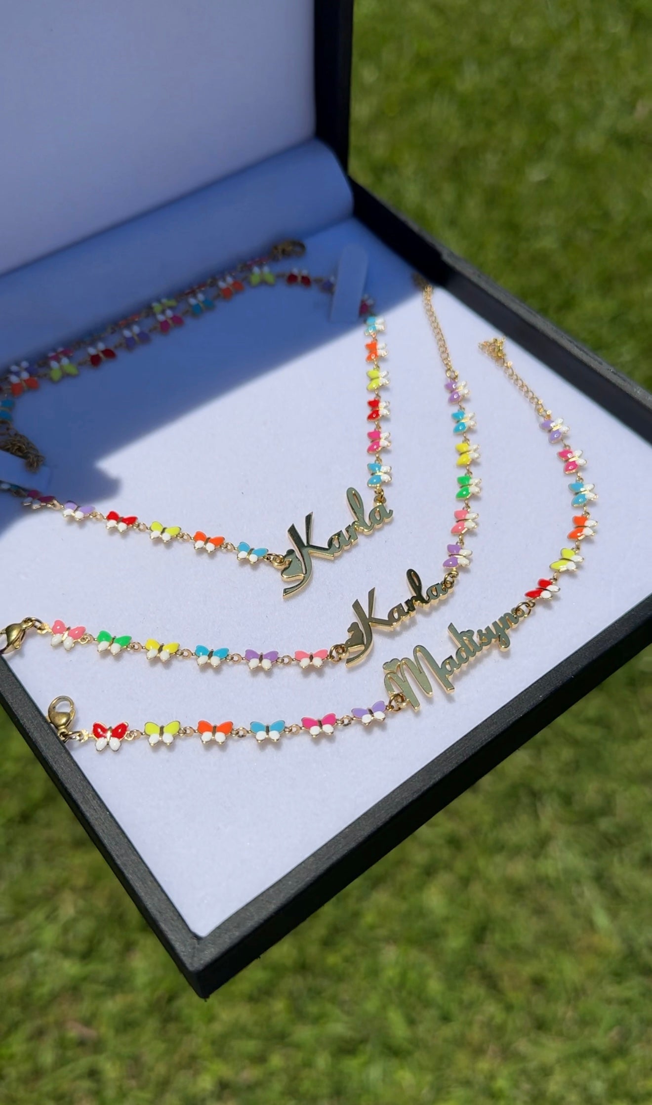 Endless Butterfly Bracelet & Nameplate set