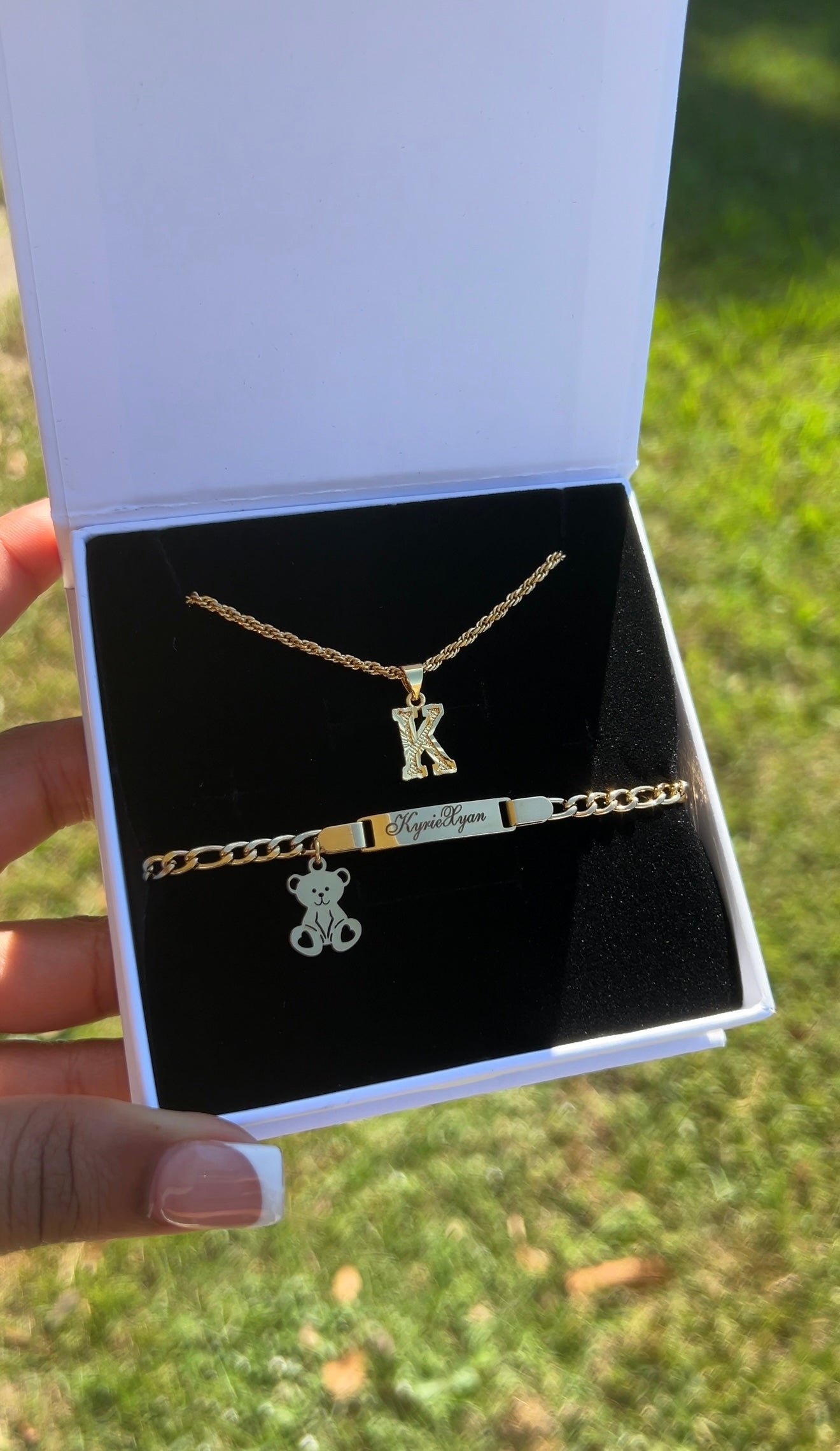 2Pc Golden Child Set