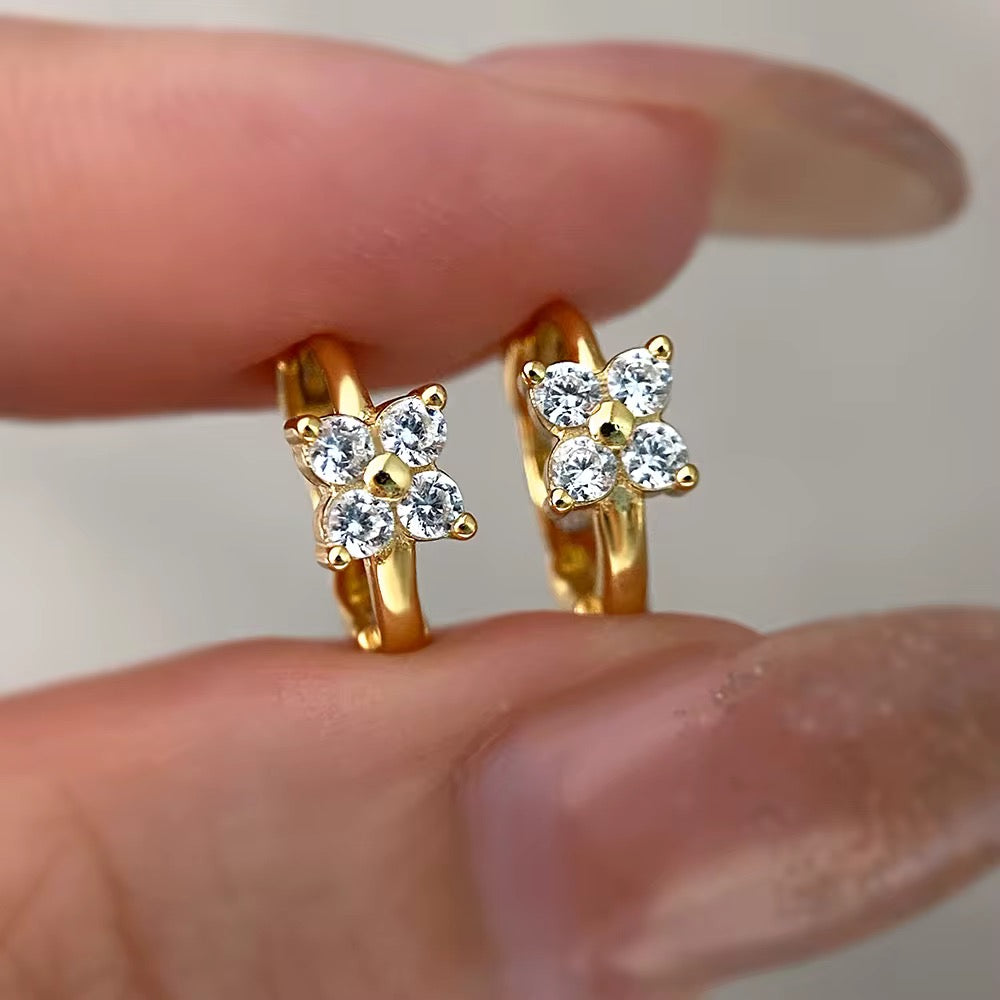 Solid Clover Hoops