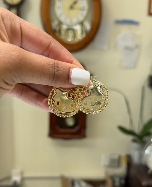 Solid Hello Kitty Twist Hoops