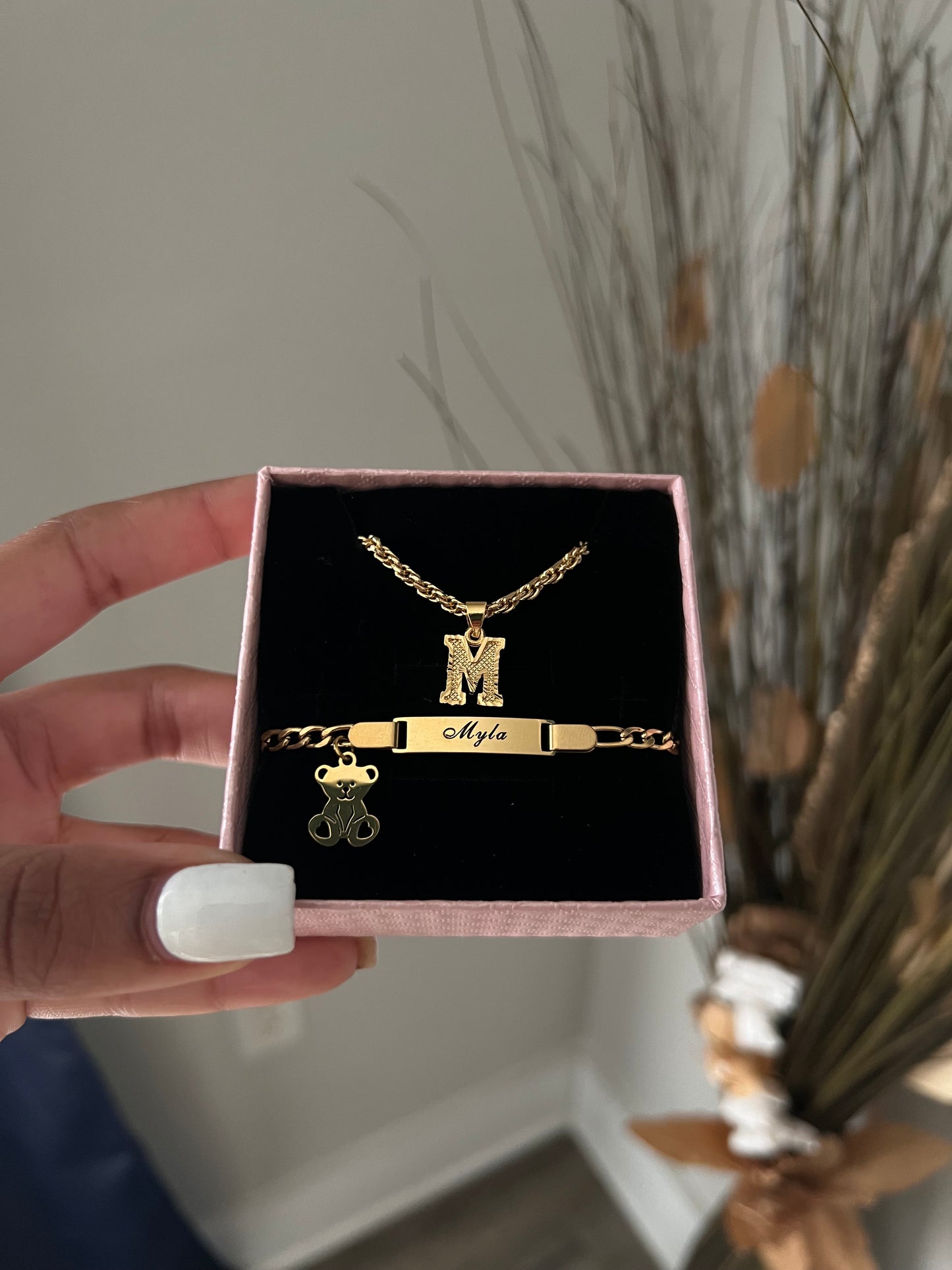 2Pc Golden Child Set