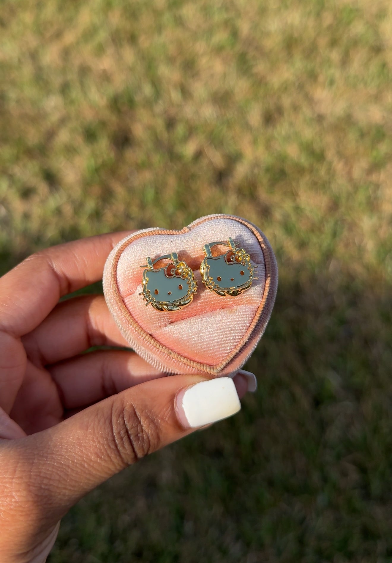 Mini Hello Kitty Hoops